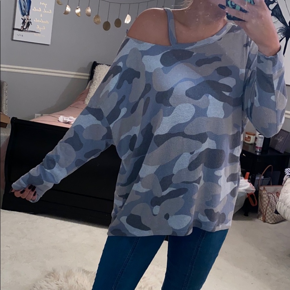 Express camo sweatshirt